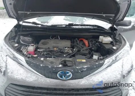 2021 Toyota Sienna Le from USA, damaged, VIN 5TDKSKFC4MS028094